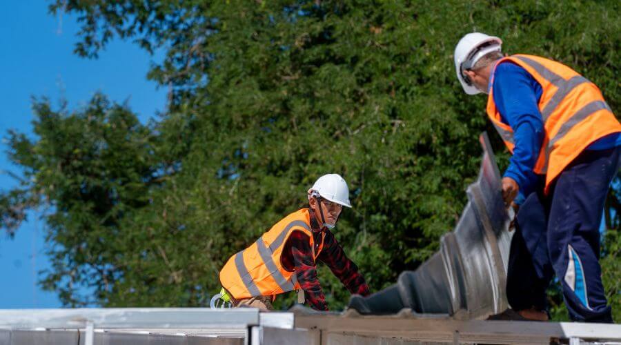 Professional gutter cleaning in Cheyenne Wells, CO